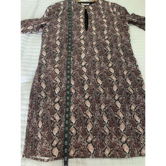 Equipment Bonnie Shift Dress Sz S Snake Skin Print Keyhole Neckline Long Sleeve - Picture 10 of 10